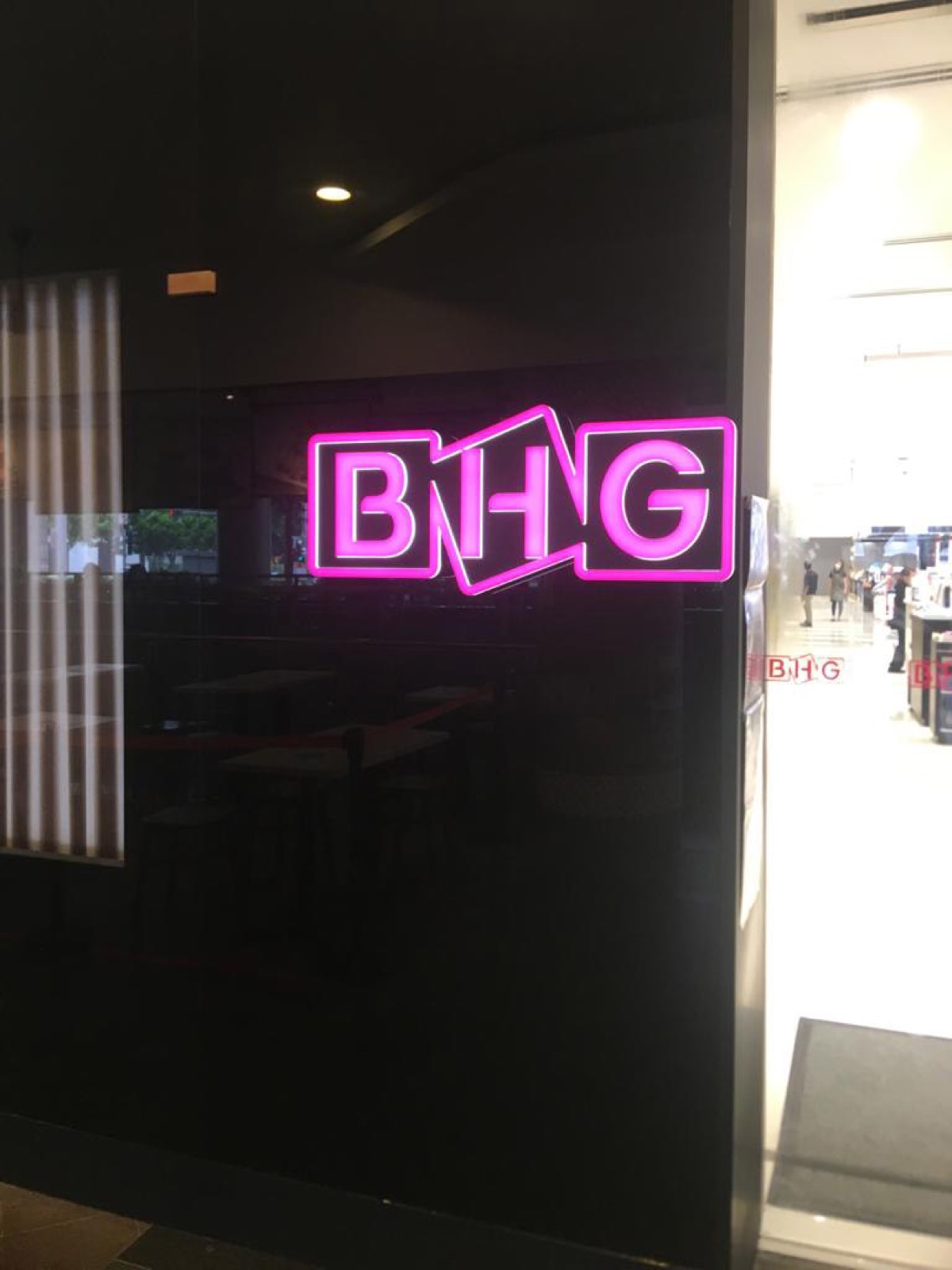 BHG &mdash; front-lit logo
