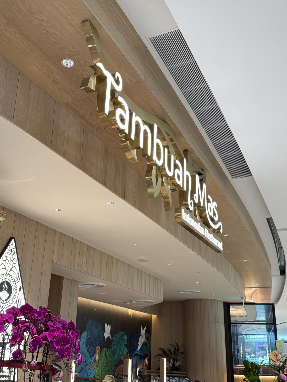Tambuah Mas &mdash; spray-finished script